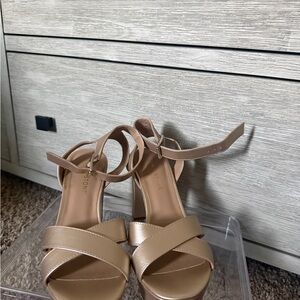 Women's Tan Strappy Sandals